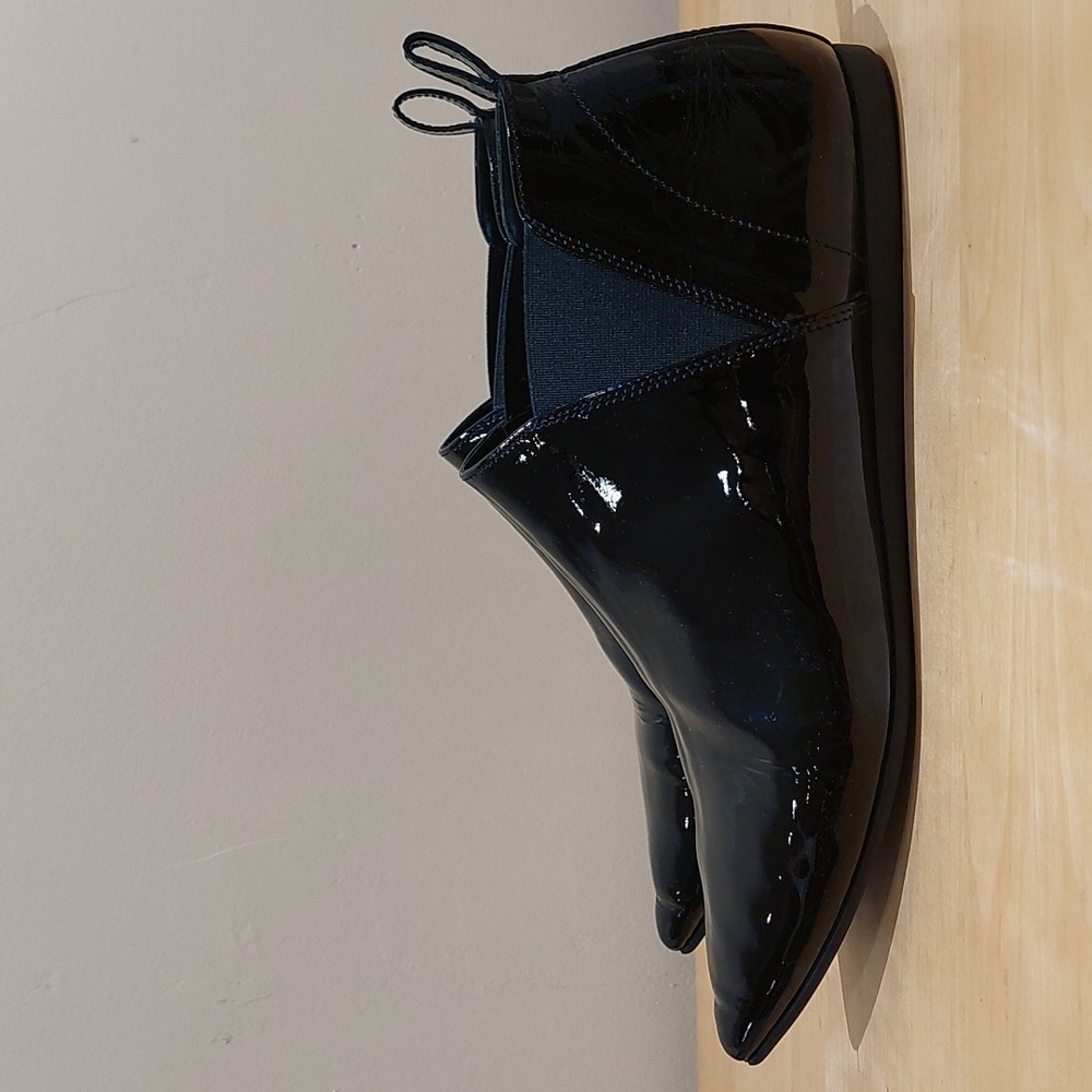 Repetto Black Pointed Toe Patent Leather Flat Ankle Boots